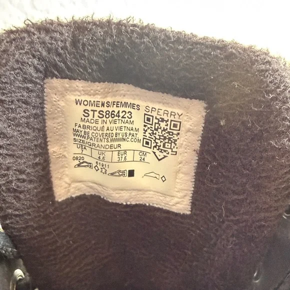 Sperry Black Duck Boots - Picture 2 of 5